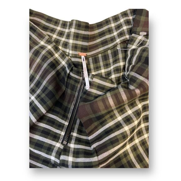 Free People Pleated Plaid Shorts Size 8 - Picture 3 of 5